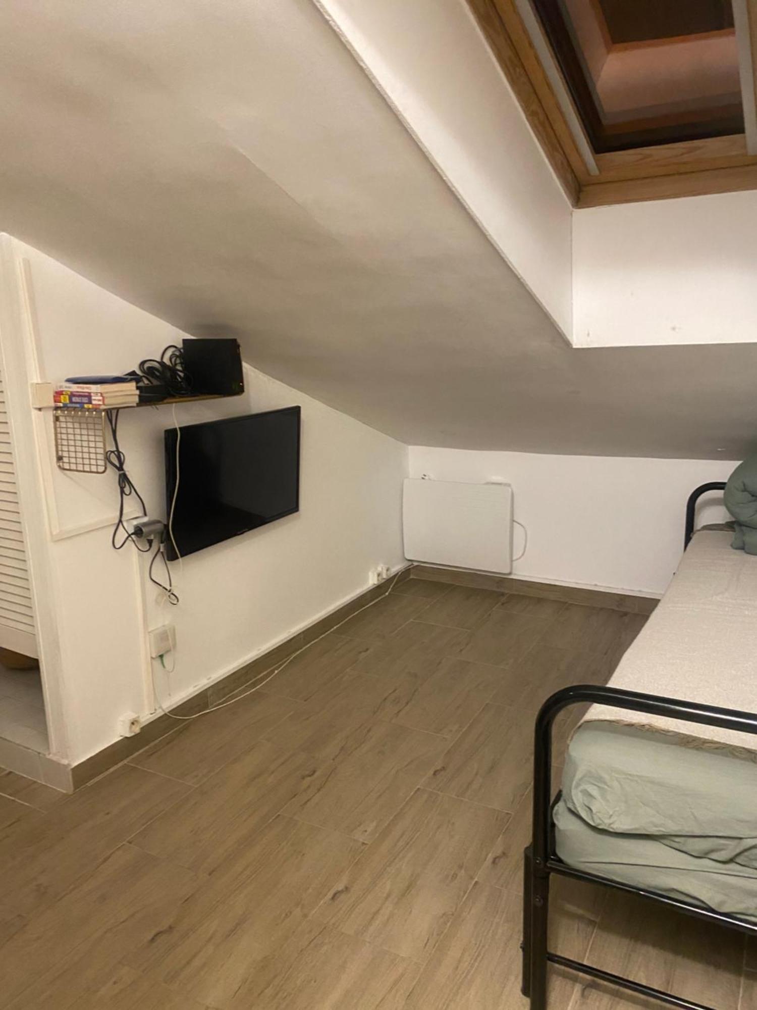 Mansarde A 1 Min De La Apartment Nizza